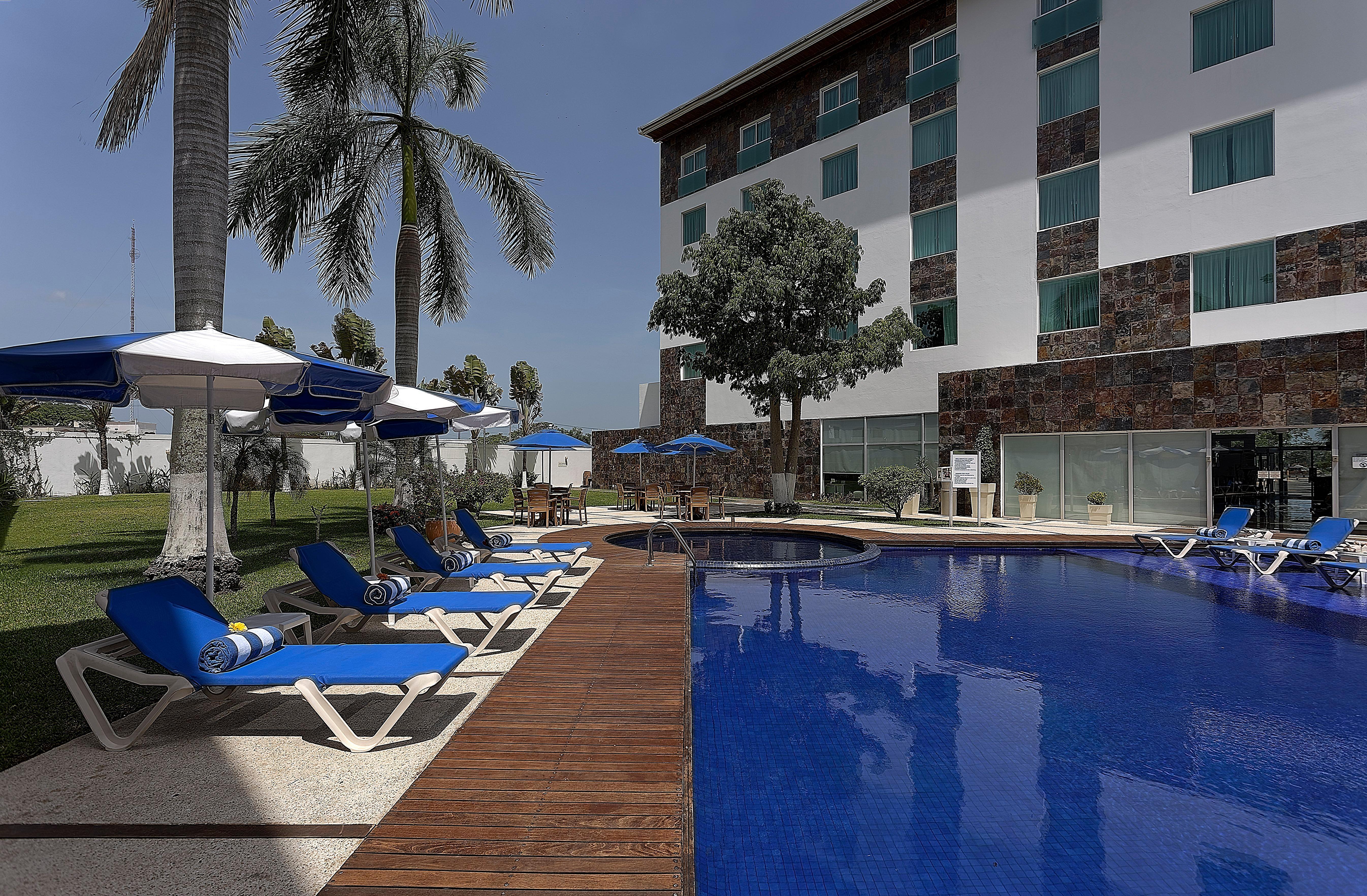 Holiday Inn Express Villahermosa By Ihg Екстериор снимка